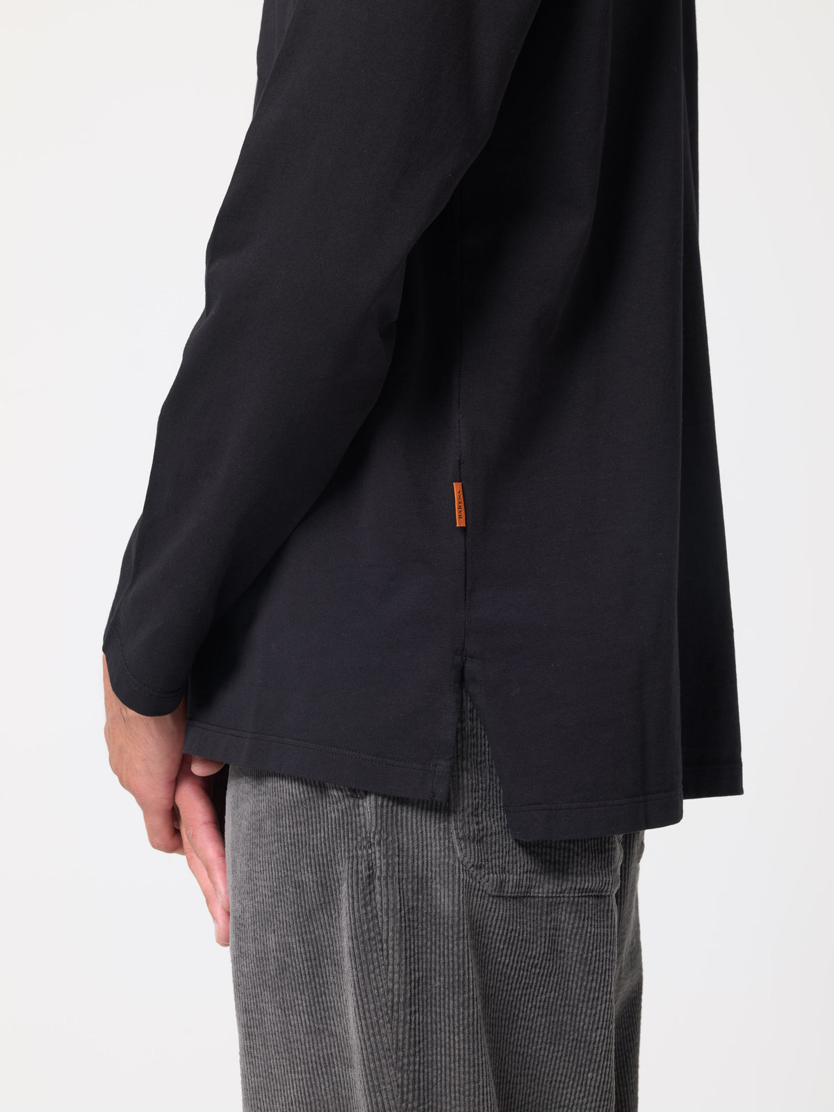 Polo Mezolera Gebo, Noir