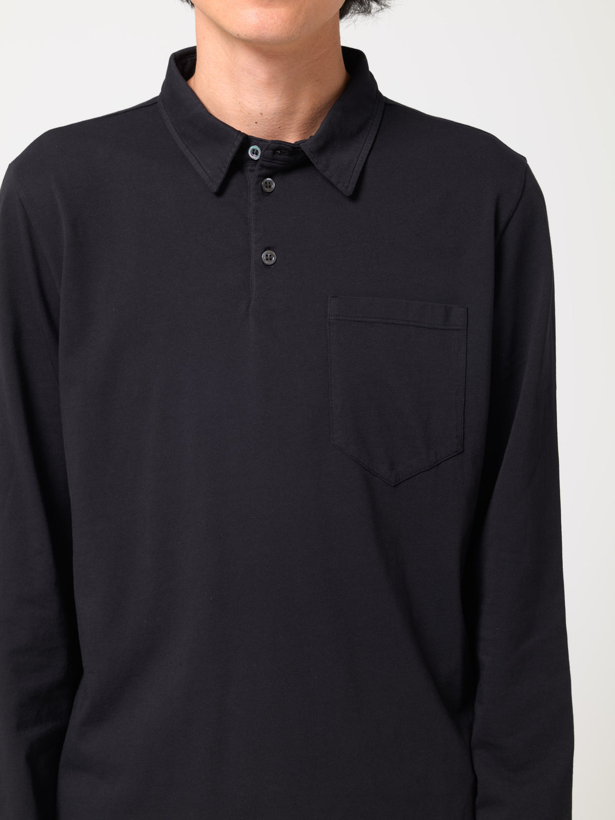 Polo Mezolera Gebo, Noir