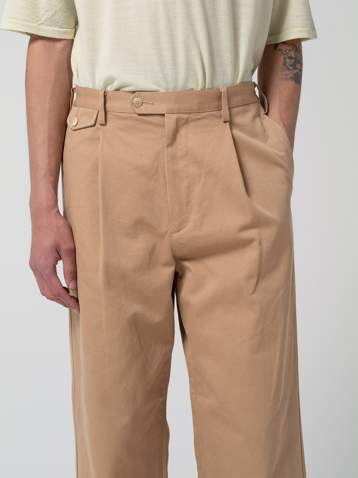 Chino Finx à Plis, Camel