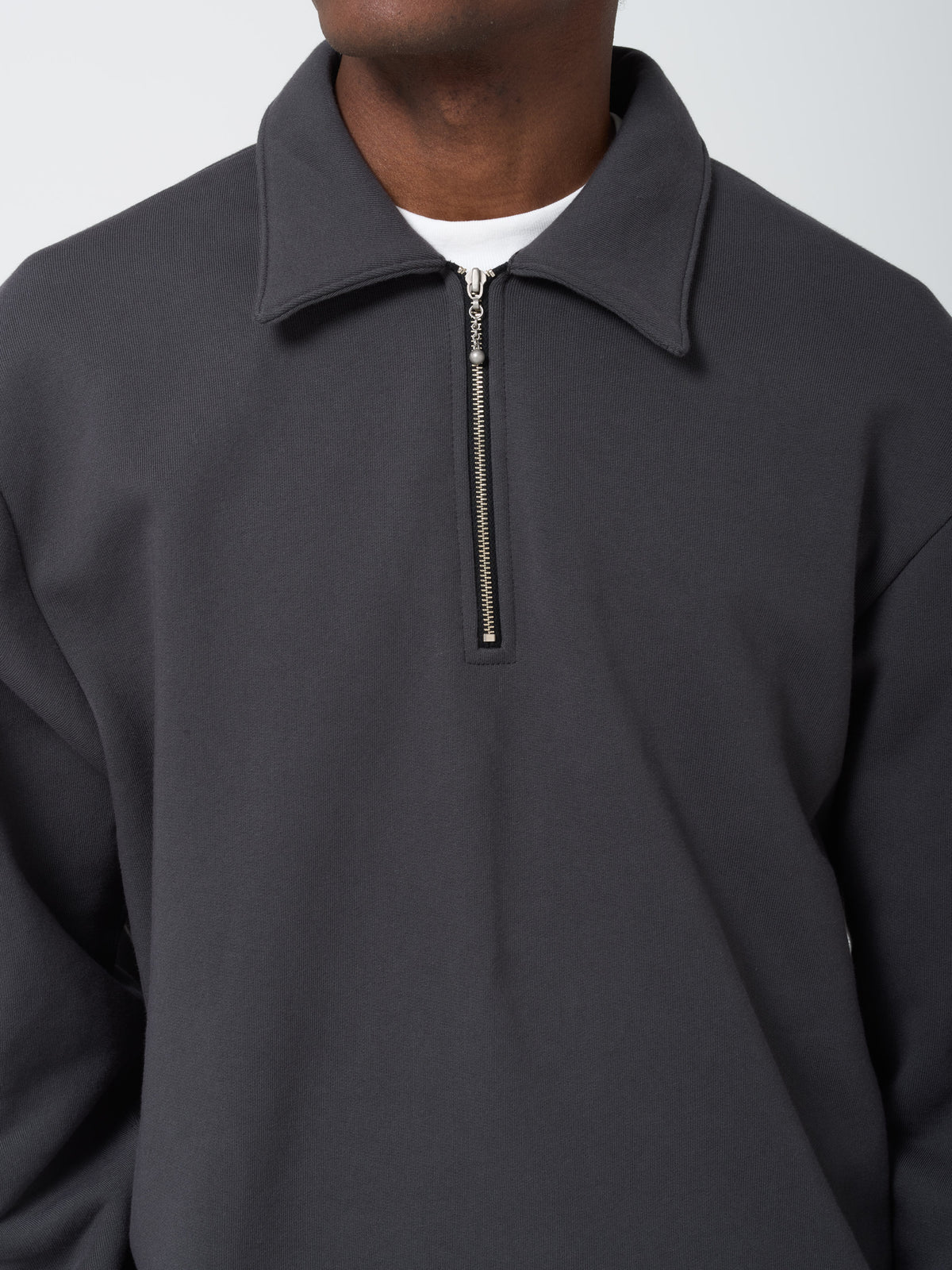 Sweatshirt Quarter Zip, Noir Délavé