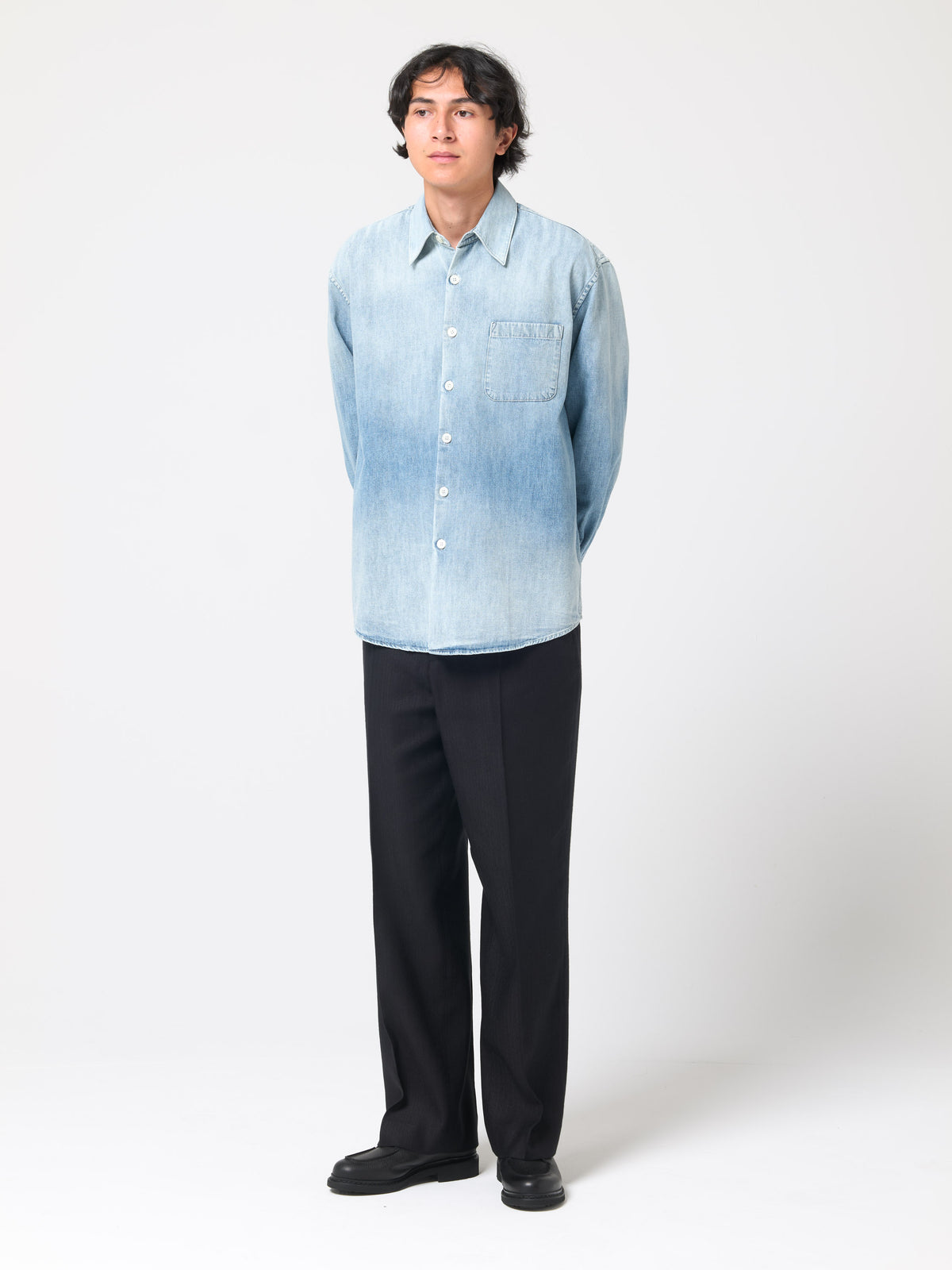 Chemise Above, Cris Wash