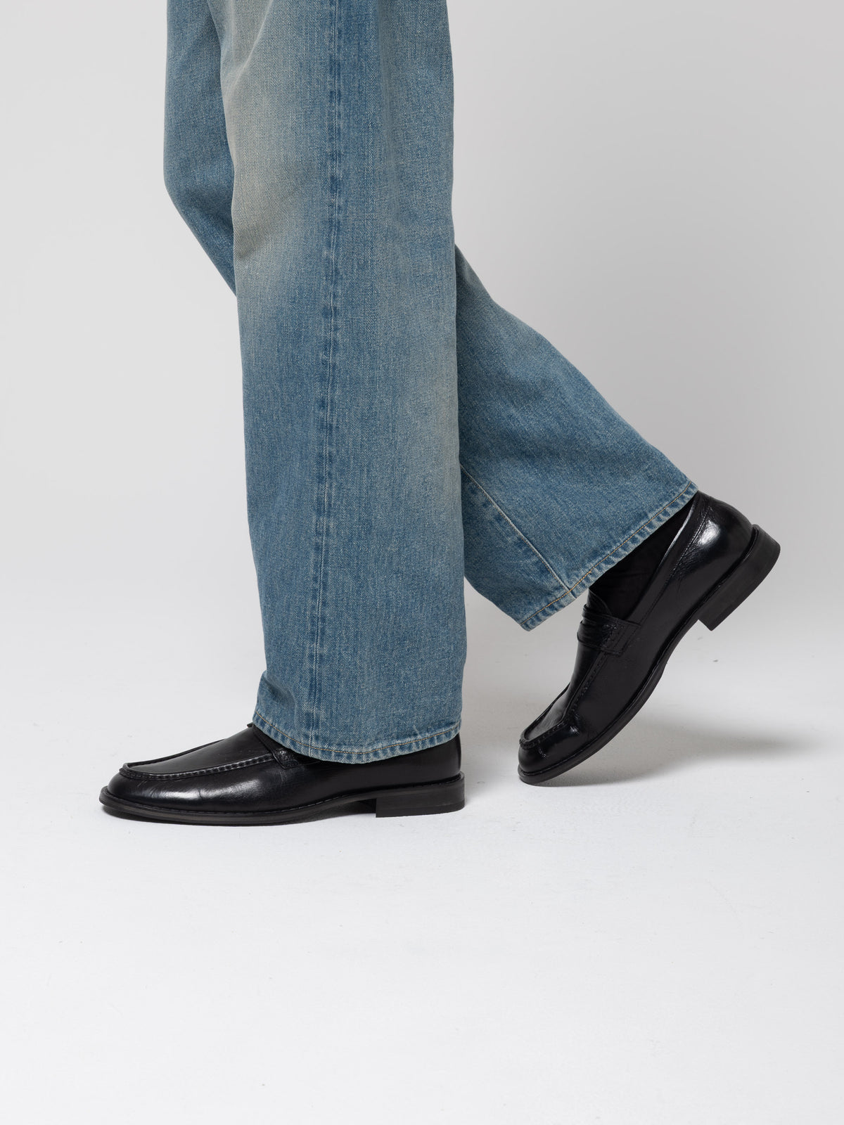 Light Loafer, True Dye Black Leather