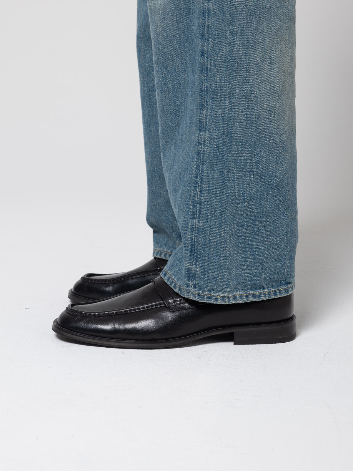 Light Loafer, True Dye Black Leather