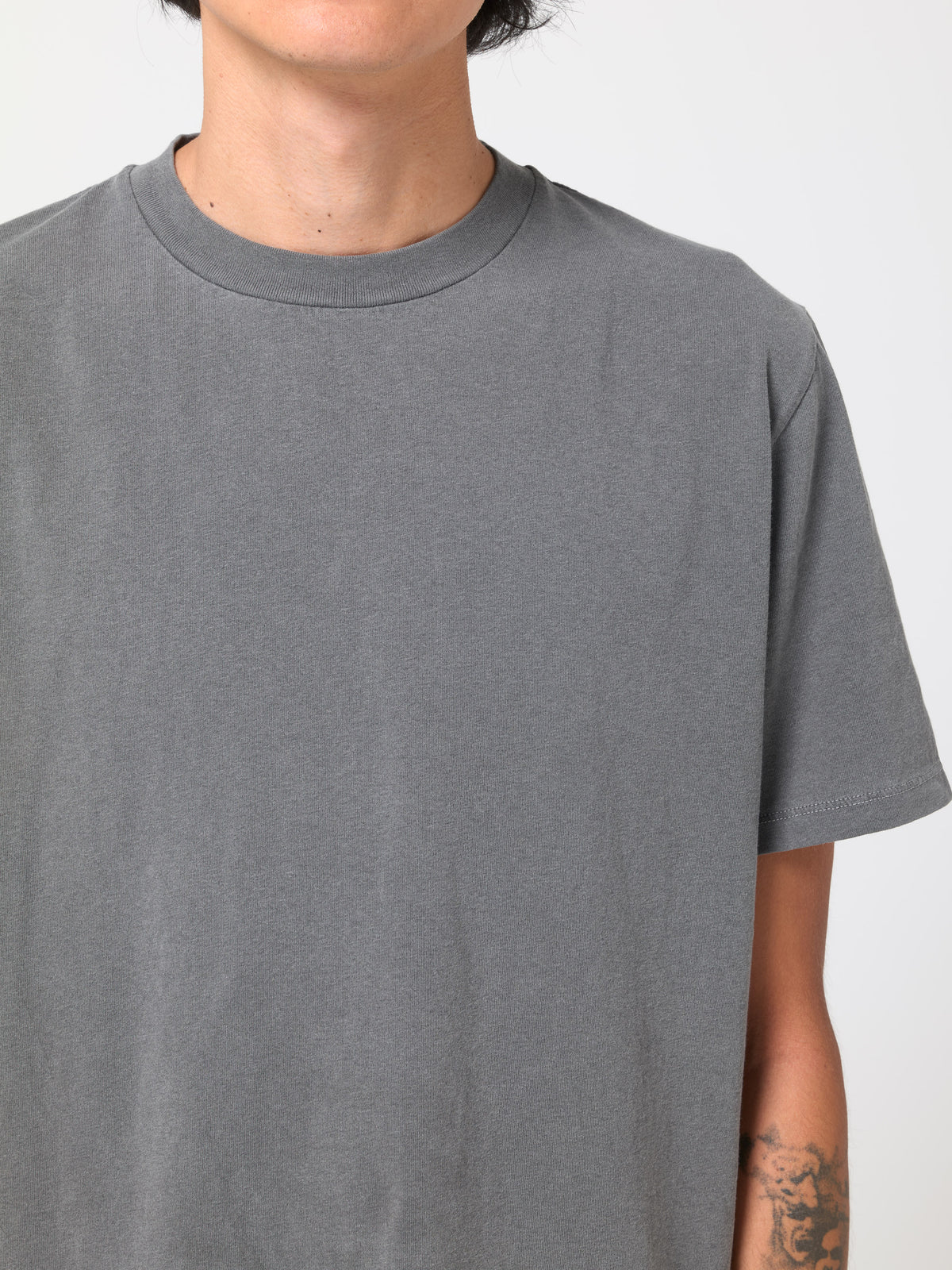 T-Shirt Box, Worn Black