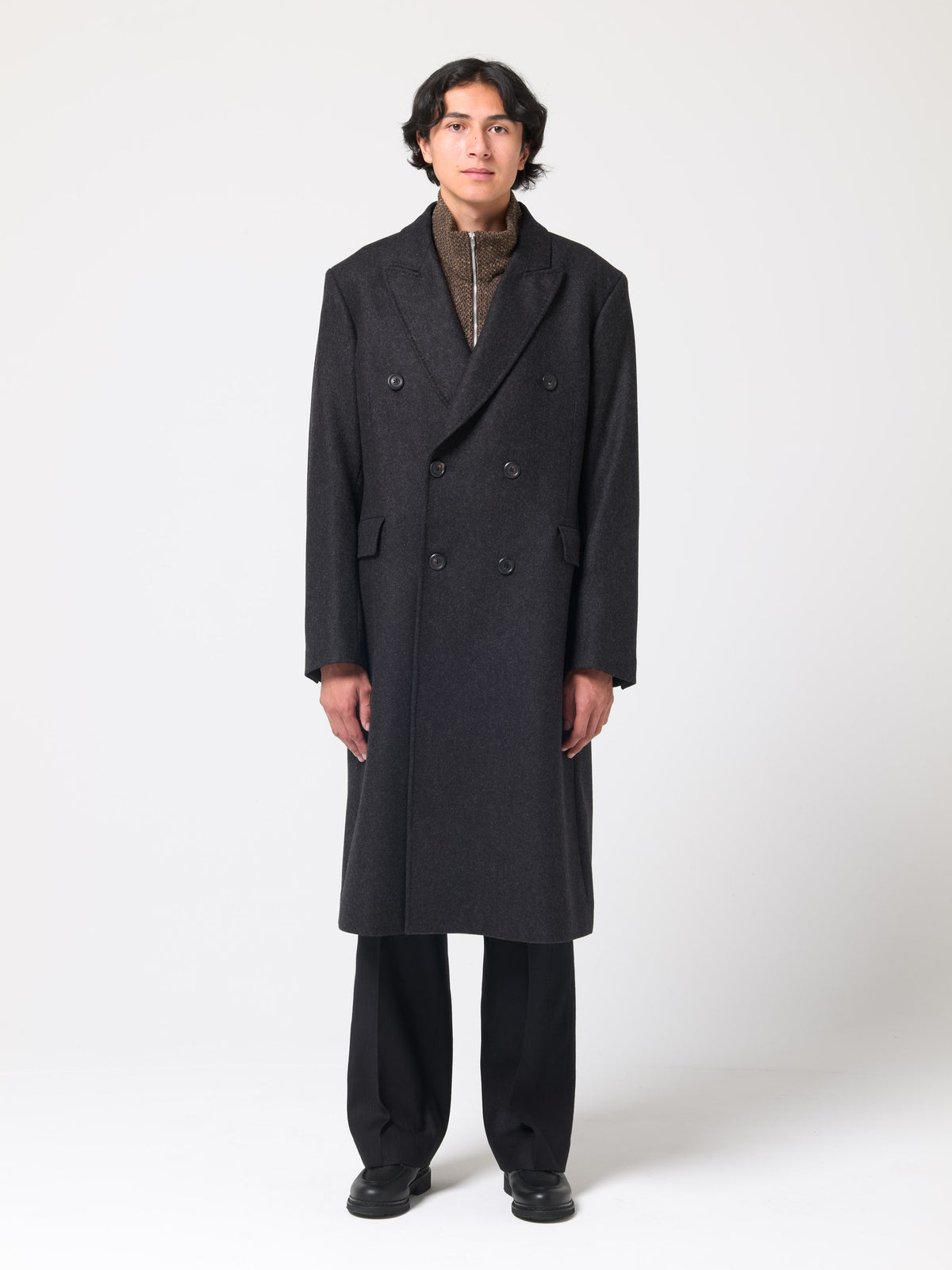 Manteau Whale, Granite Melton