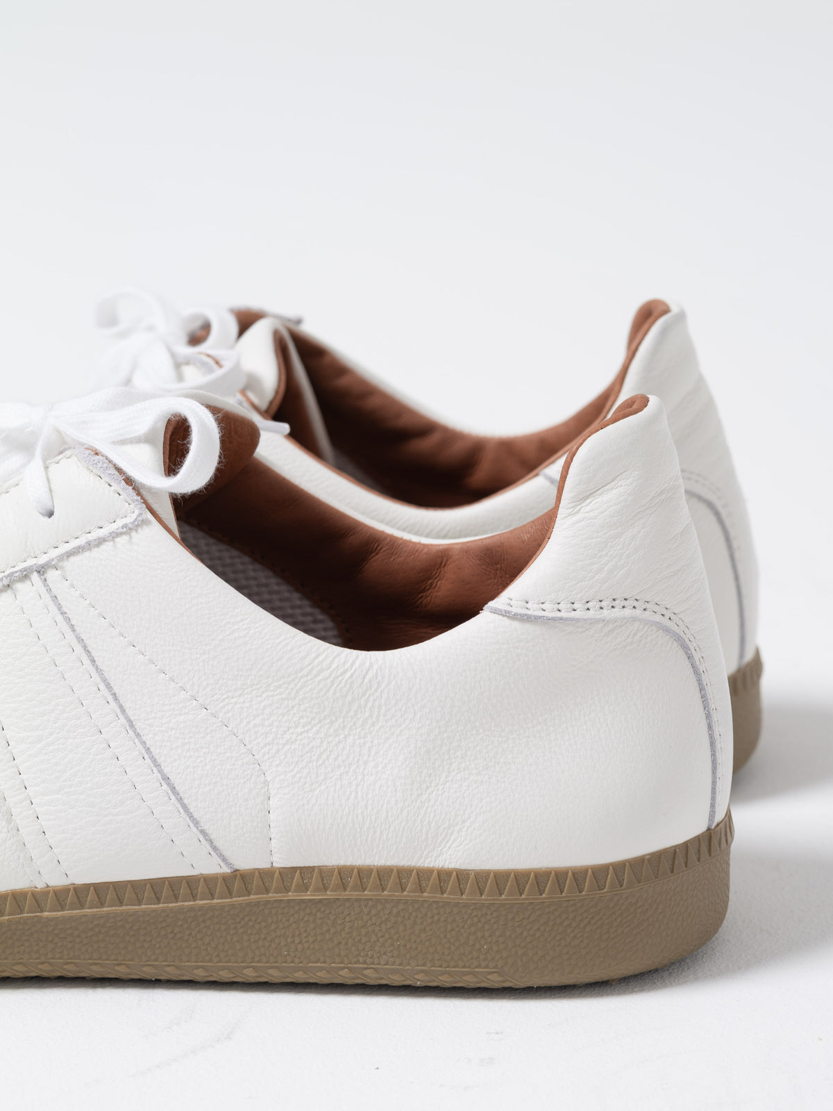 German Army Trainer, Blanc