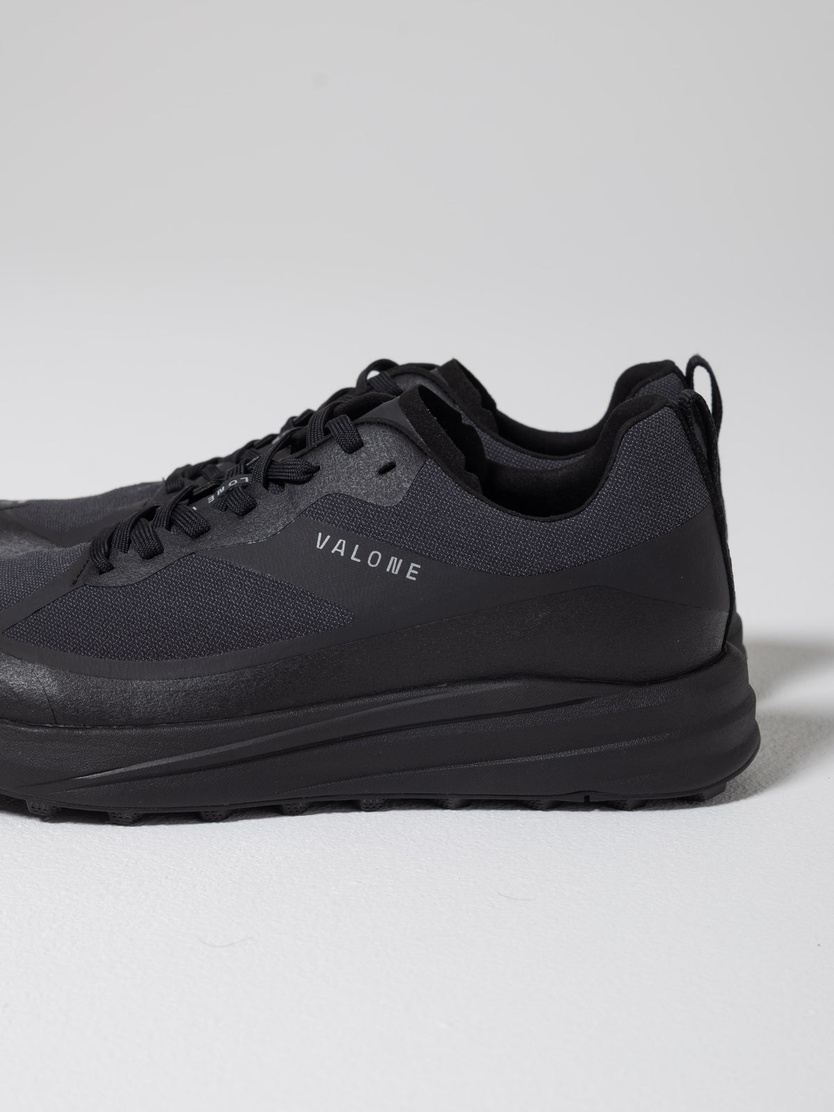 Rave, Triple Black