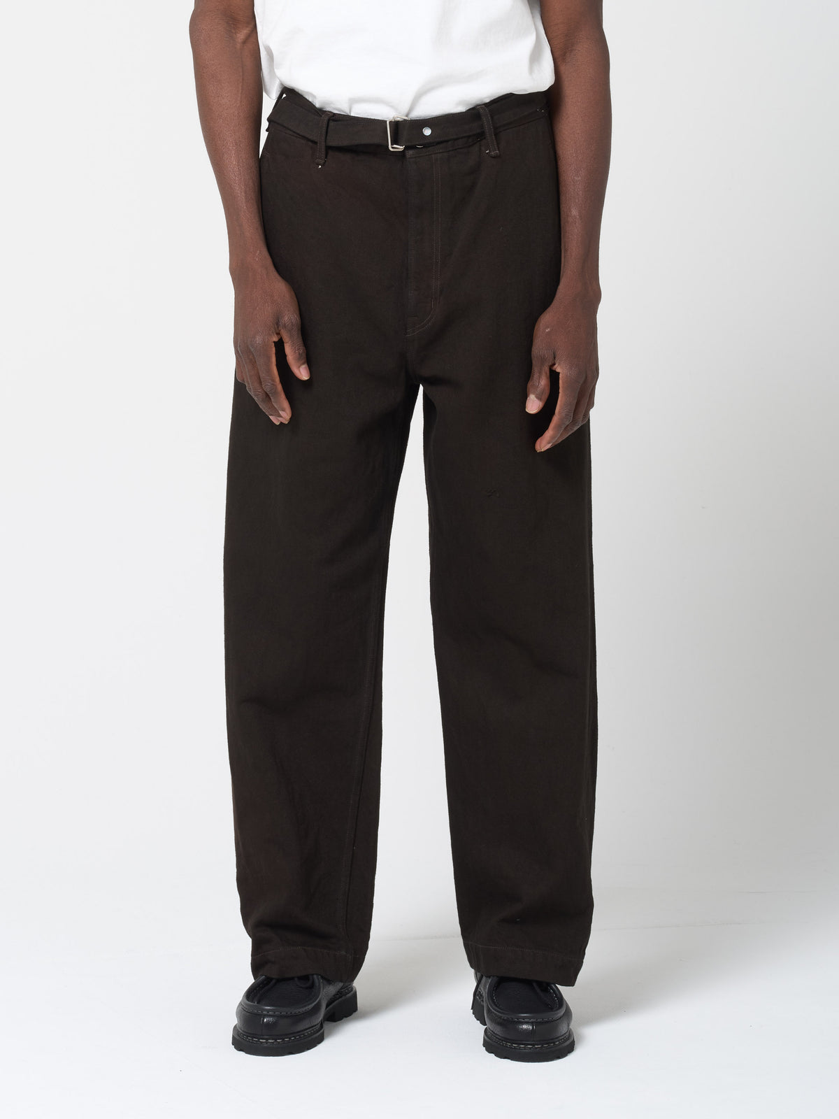 Pantalon Ceinturé, Kakishibu